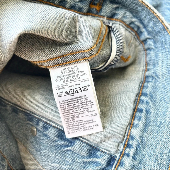 Kids Gap Asymmetrical Patchwork Distressed Jean Trucker Jacket - Picture 13 of 14